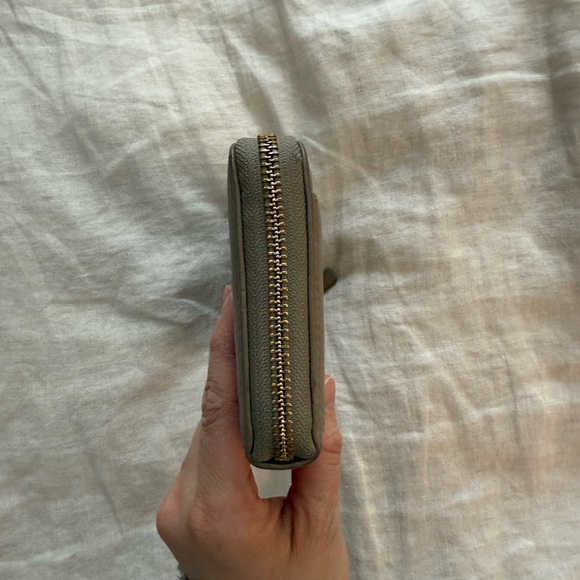 Kate Spade Wallet - Picture 5 of 10